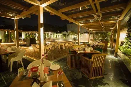 Top 7 nhà hàng sân vườn quận Phú Nhuận view đẹp không thể bỏ lỡ